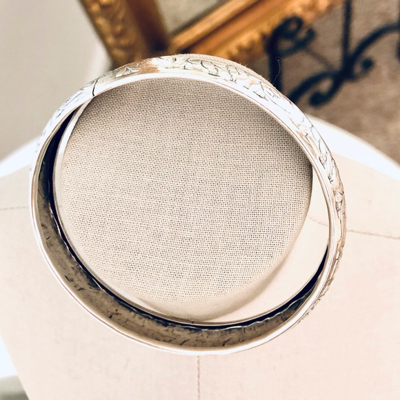 Vintage Mid Century Beau Sterling Silver Bangle Bracelet - Picture 3 of 7